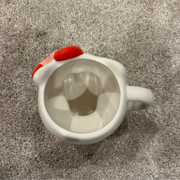 Hello Kitty Valentine’s Mug - Picture 3 of 3
